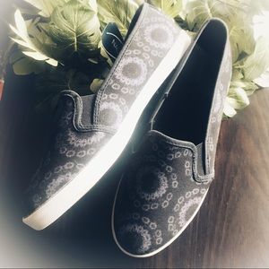 NWT Nautica Sunchaser Denim Slip On Sneakers